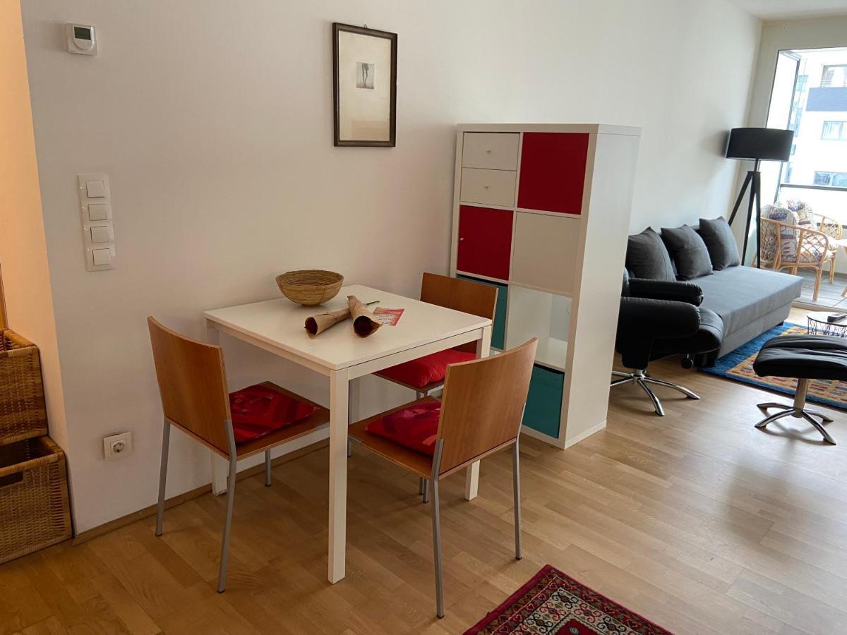 Apartment 9 Stops Away From City-Centre Vienna Exterior photo