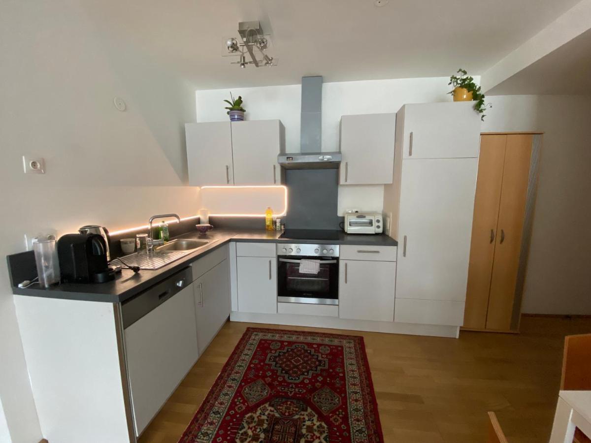 Apartment 9 Stops Away From City-Centre Vienna Exterior photo