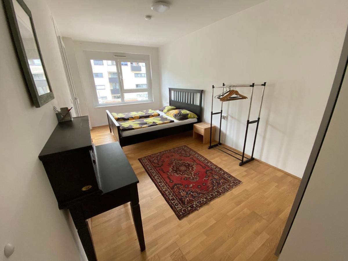 Apartment 9 Stops Away From City-Centre Vienna Exterior photo